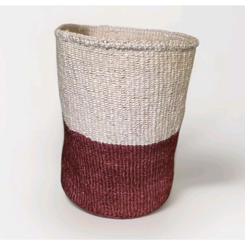 Sisal Basket Natural Fibers Red And Cream Tight Weave Plant Cover 9 By 10